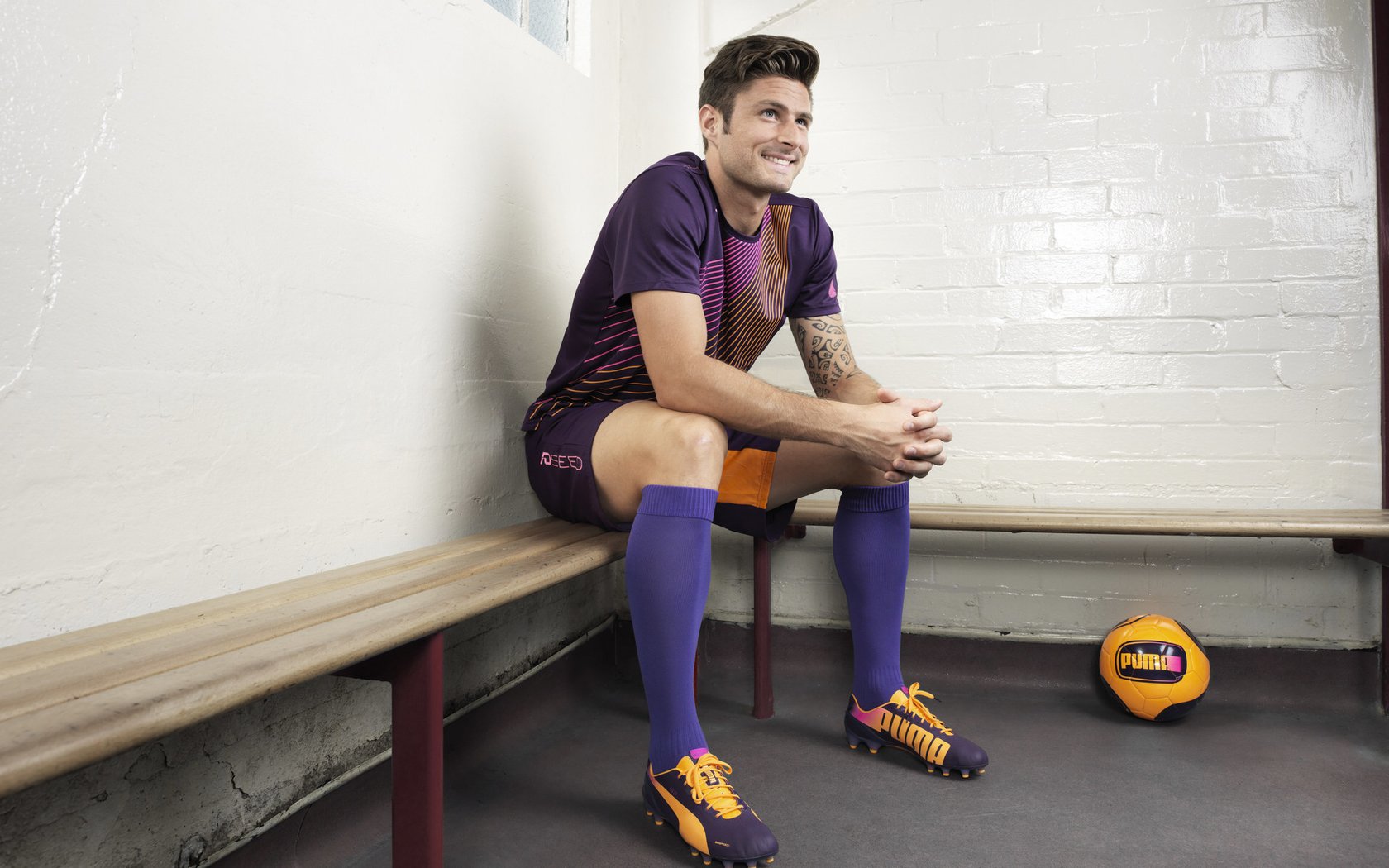 皮特·卡普尔在比赛中稳定发挥,带领袋鼠队稳步前进,卡尔文皮特