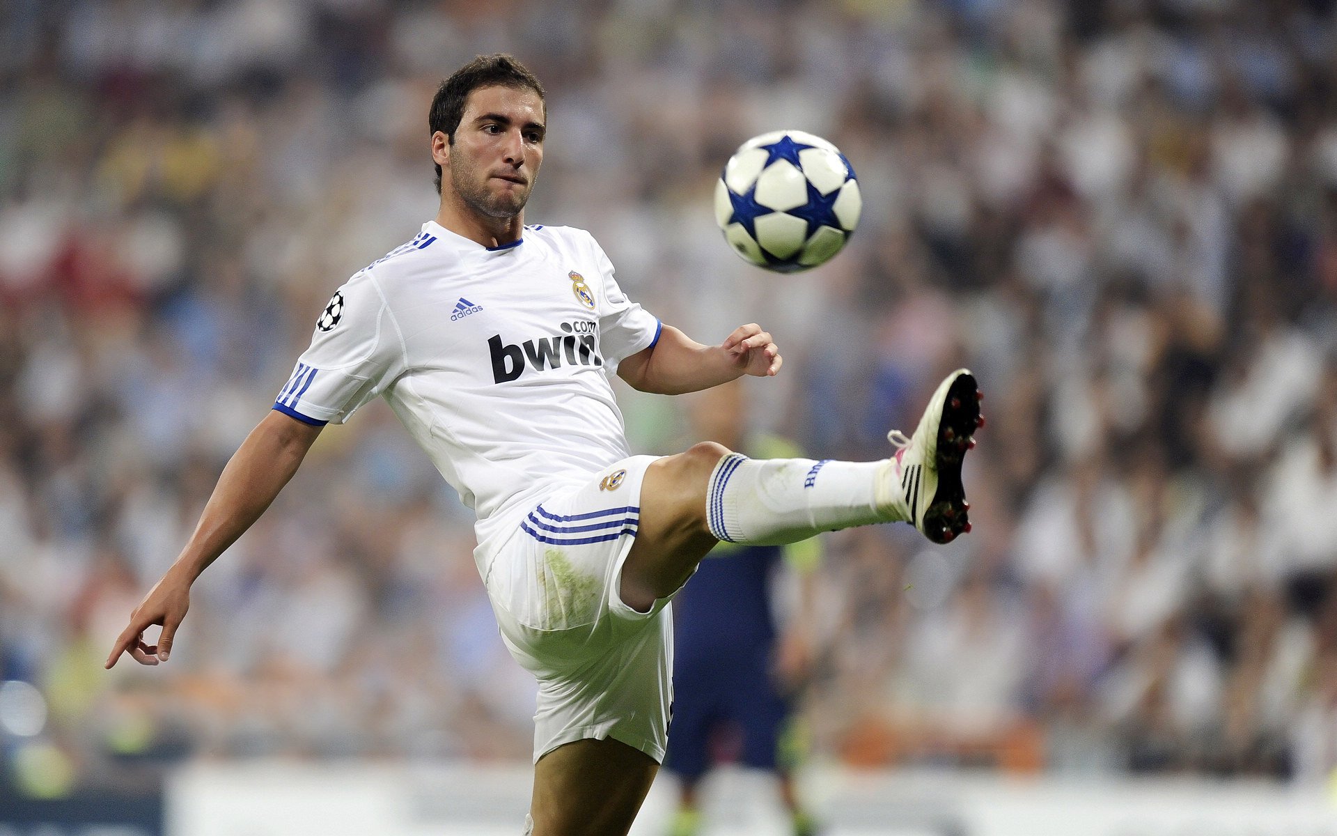 主打安全驾驶,还是主打极限速度?今晚揭晓!,安全驾驶就是慢速驾驶吗