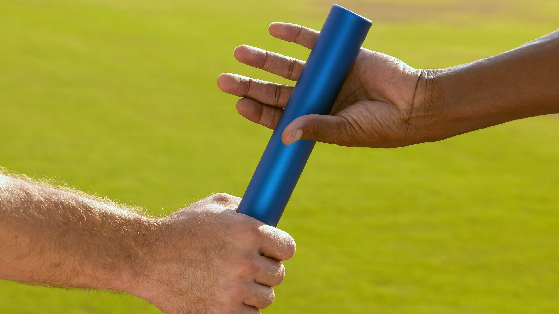 决赛中场控制力决定胜负关键,中场失控